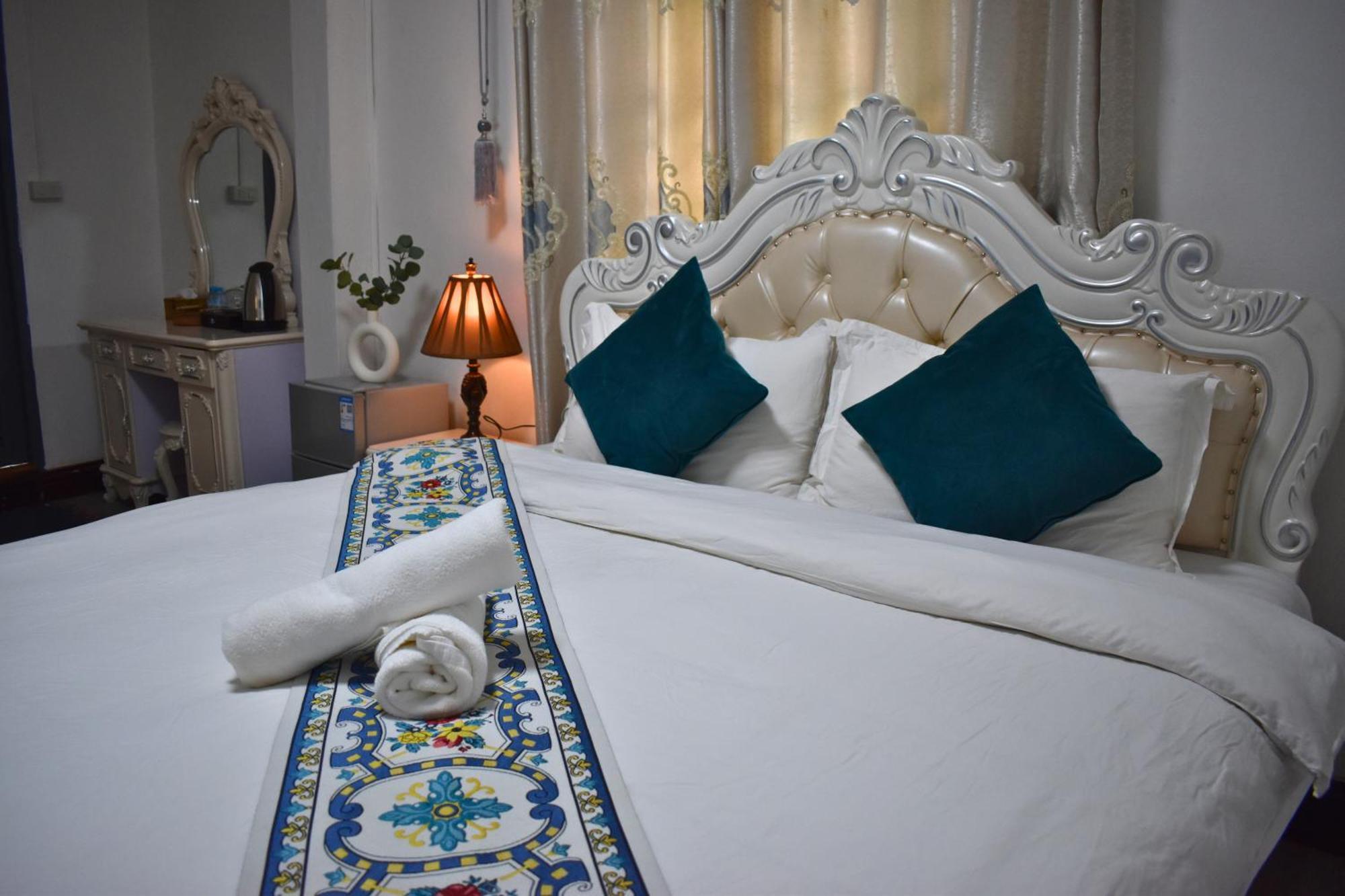 Monsane Villa Luang Prabang Exteriör bild